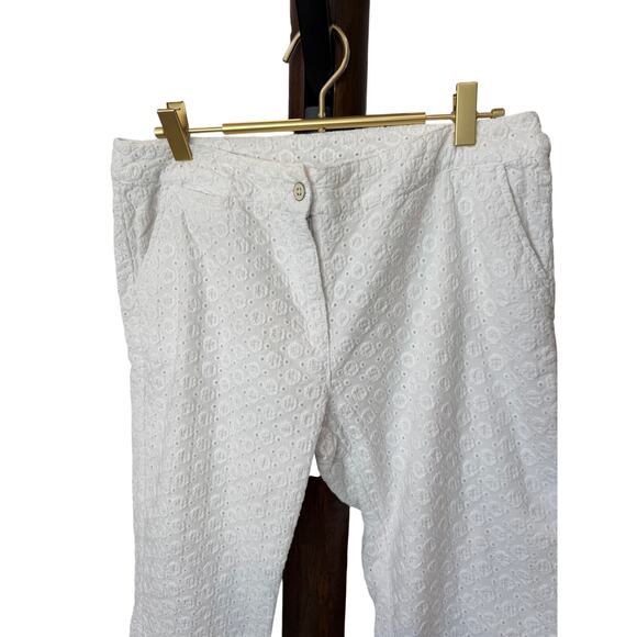 Lulu-B Textured White Cotton Capris Scalloped Hem Pockets Size 8 EUC - Picture 3 of 8
